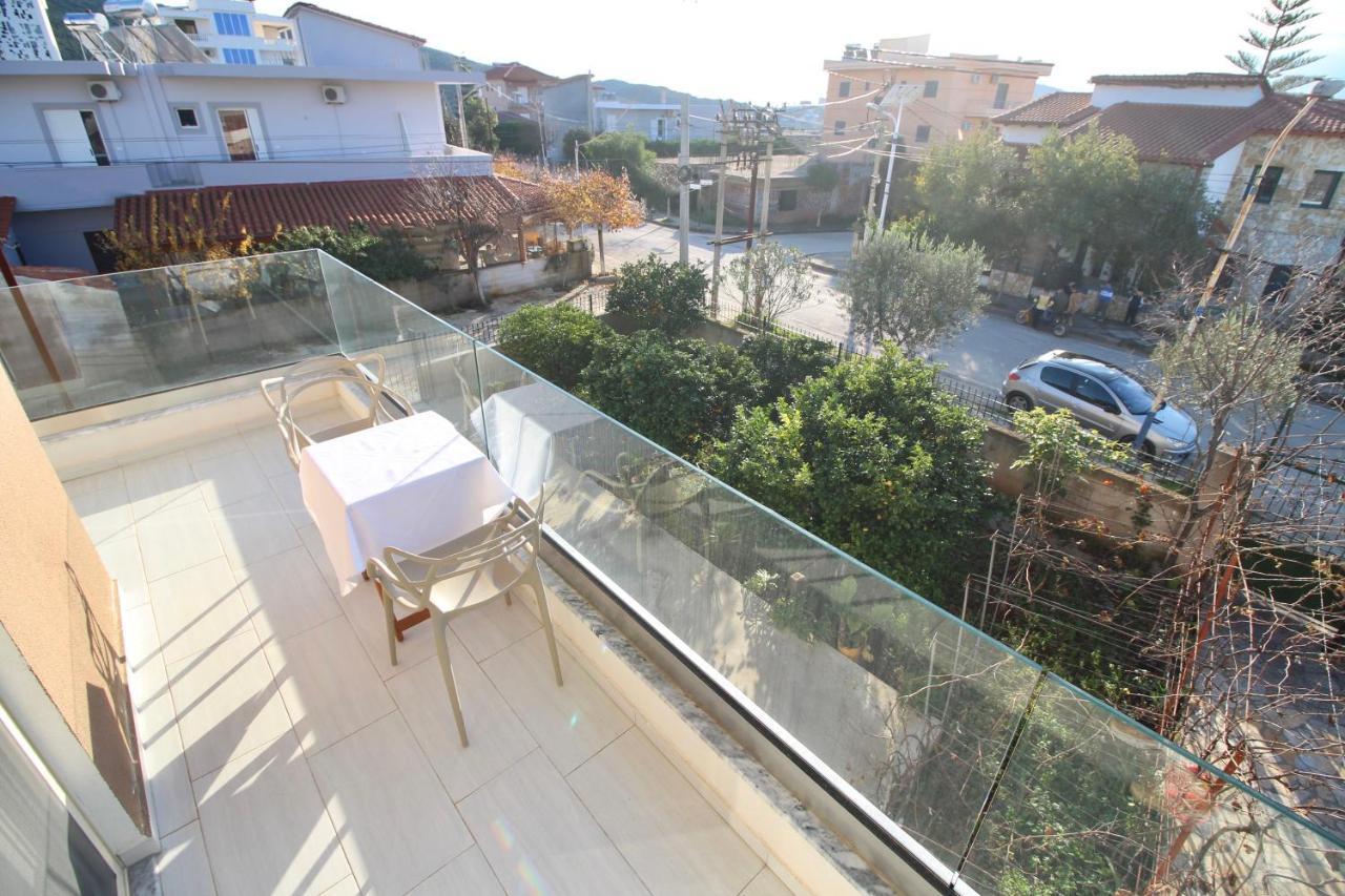 Vision 4 Ksamil Villa Apartments&Rooms Esterno foto