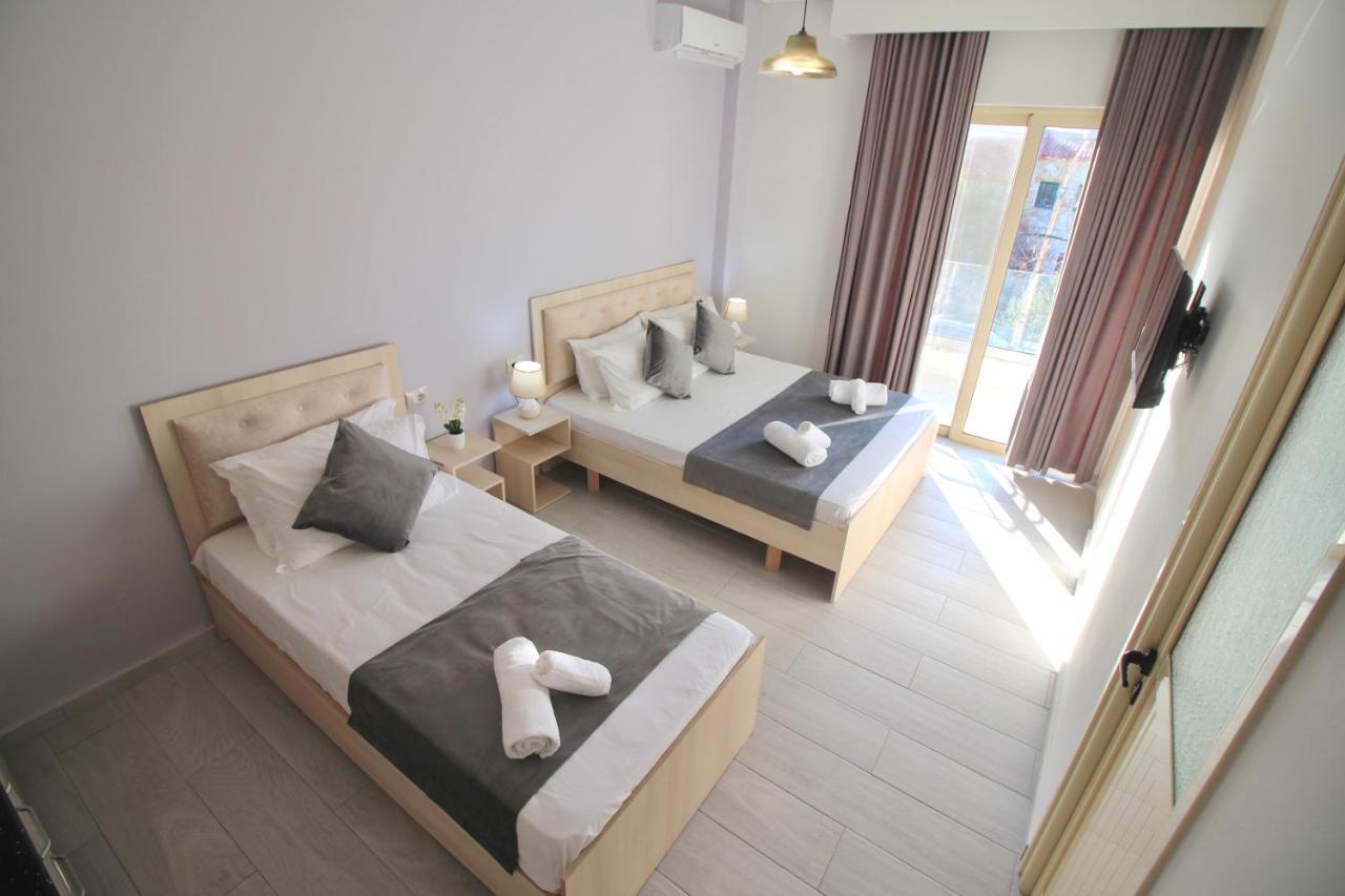 Vision 4 Ksamil Villa Apartments&Rooms Esterno foto