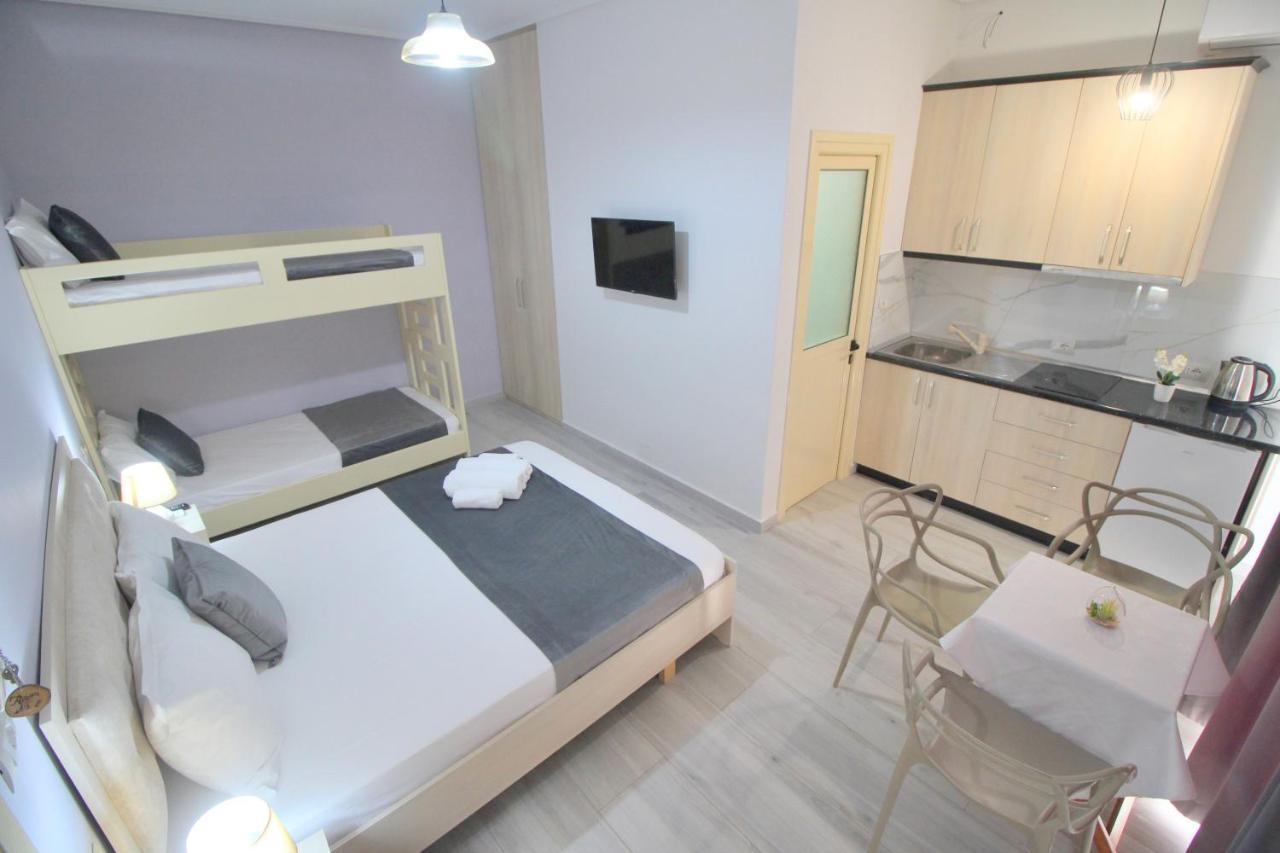 Vision 4 Ksamil Villa Apartments&Rooms Esterno foto