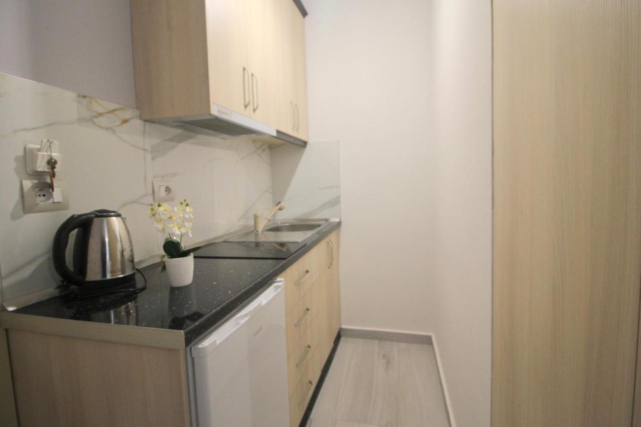 Vision 4 Ksamil Villa Apartments&Rooms Esterno foto